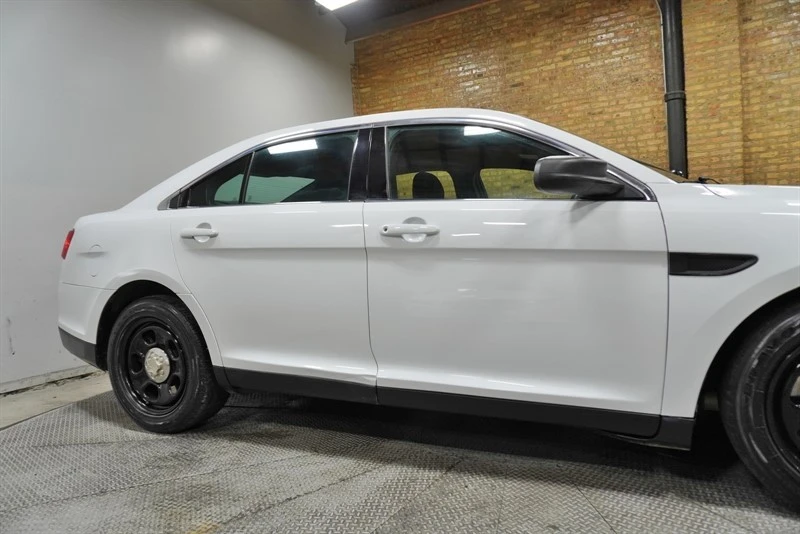 2013 Ford Taurus 5th Gen - Image 10 of 12