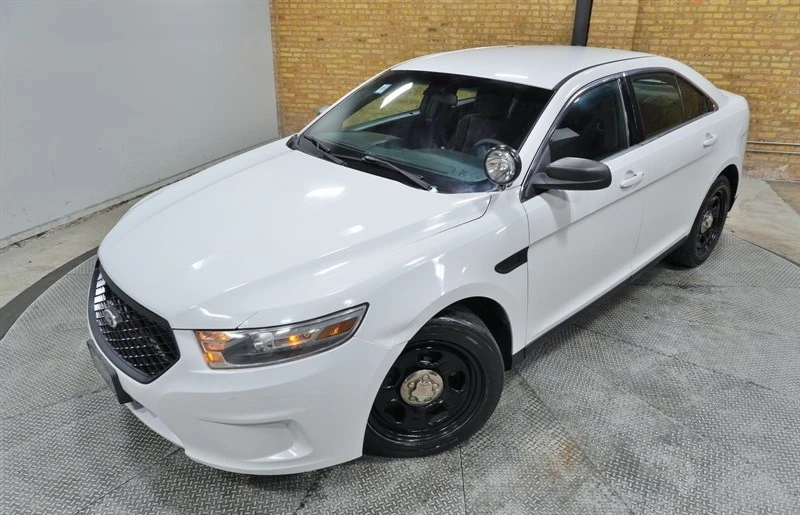 2013 Ford Taurus 5th Gen - Image 2 of 12