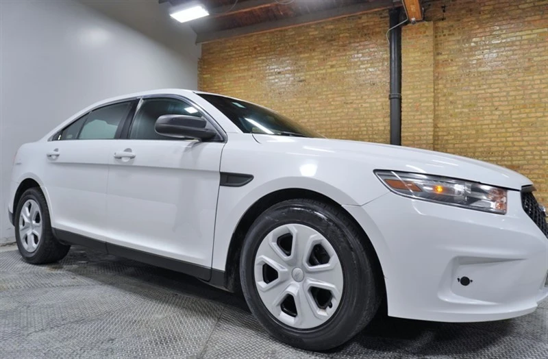 2013 Ford Taurus 5th Gen - Image 8 of 12