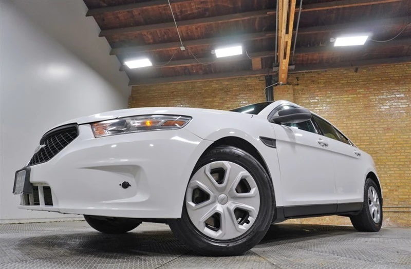 2013 Ford Taurus 5th Gen - Image 3 of 12