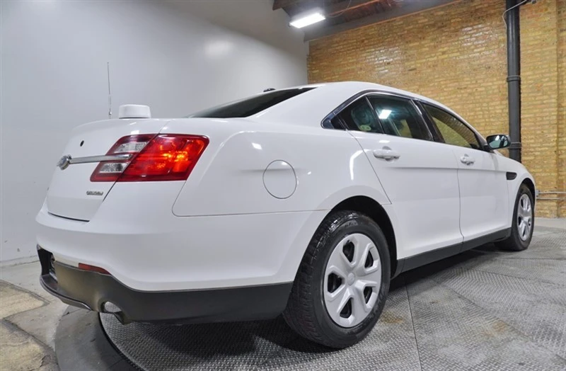 2013 Ford Taurus 5th Gen - Image 10 of 12