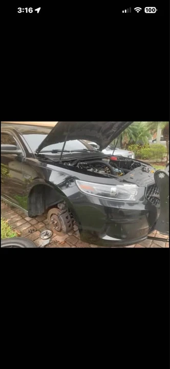 2013 Ford Taurus 6th Gen - Image 7 of 15
