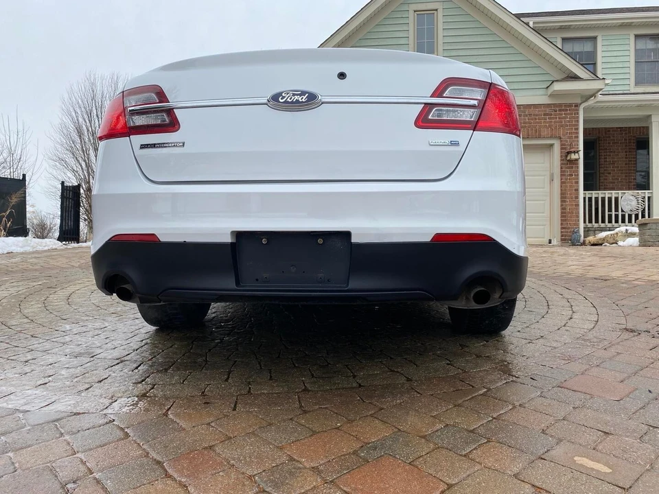 2013 Ford Taurus 5th Gen - Image 12 of 17
