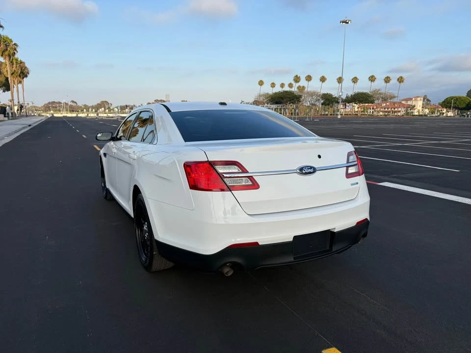 2013 Ford Taurus 6th Gen - Image 4 of 21