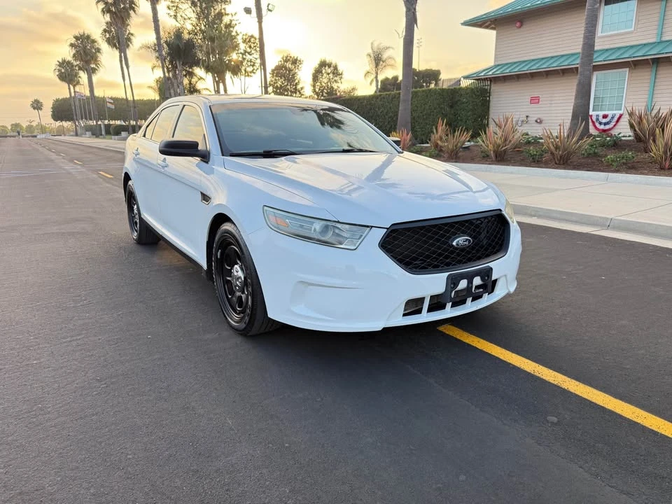2013 Ford Taurus 6th Gen - Image 3 of 21