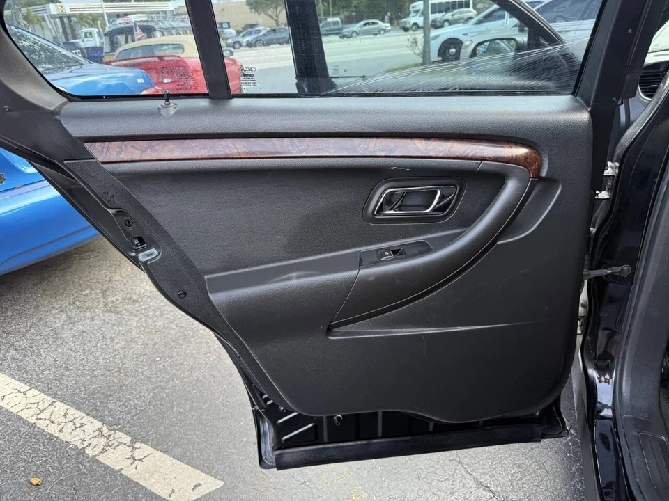 2013 Ford Taurus 5th Gen - Image 16 of 21