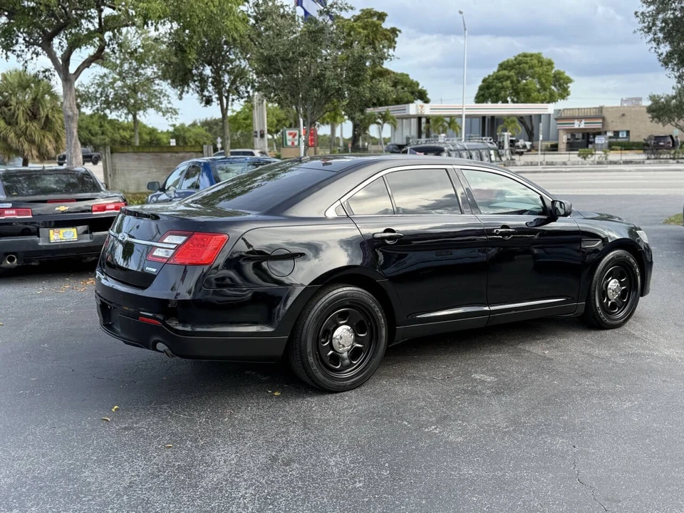 2013 Ford Taurus 5th Gen - Image 8 of 21