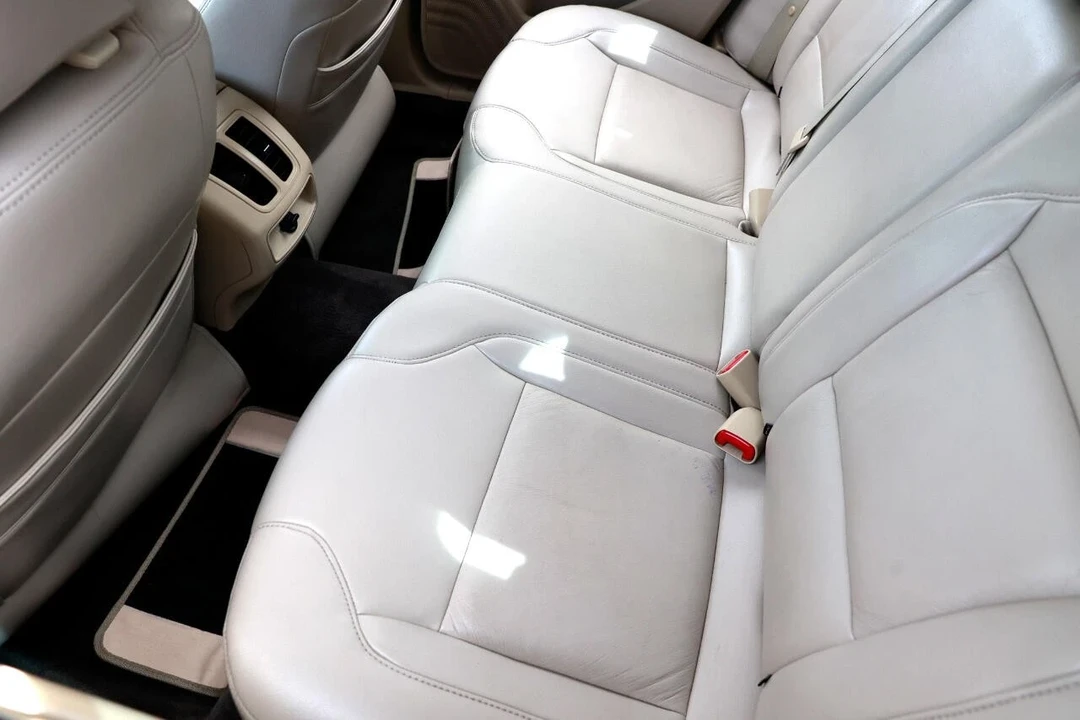 2013 Ford Taurus 5th Gen - Image 10 of 12
