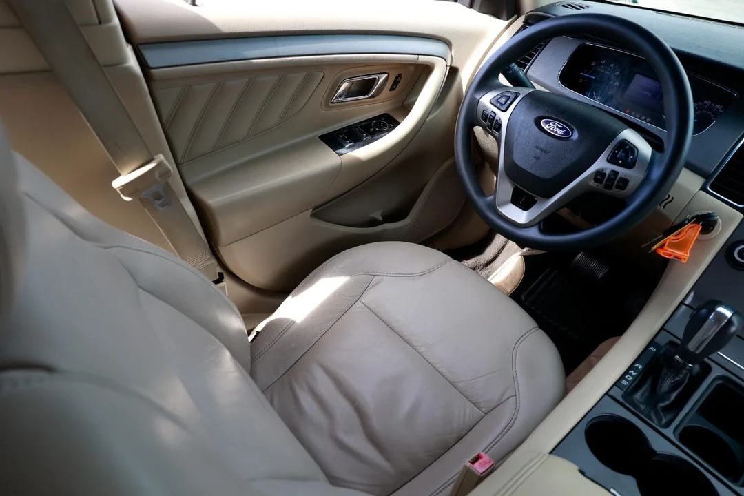 2013 Ford Taurus 5th Gen - Image 20 of 21