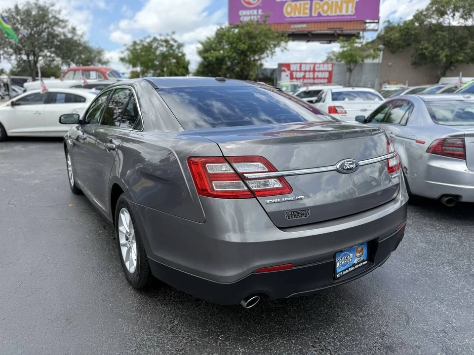 2013 Ford Taurus 5th Gen - Image 6 of 21