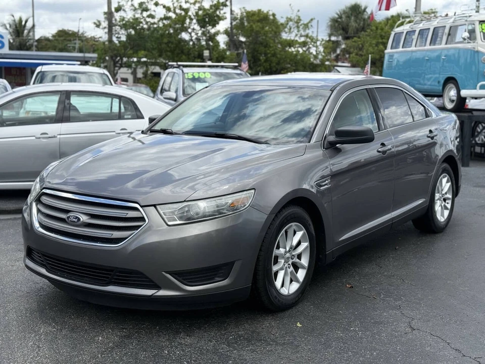 2013 Ford Taurus 5th Gen - Image 3 of 21