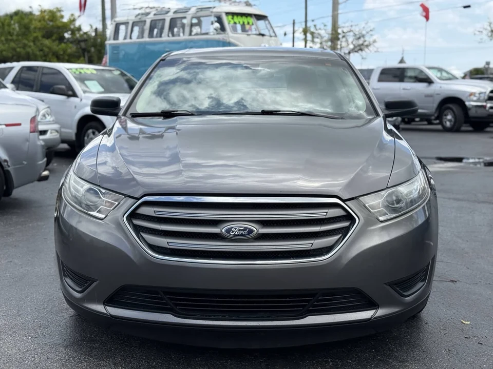 2013 Ford Taurus 5th Gen - Image 11 of 21