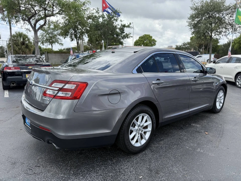 2013 Ford Taurus 5th Gen - Image 8 of 21