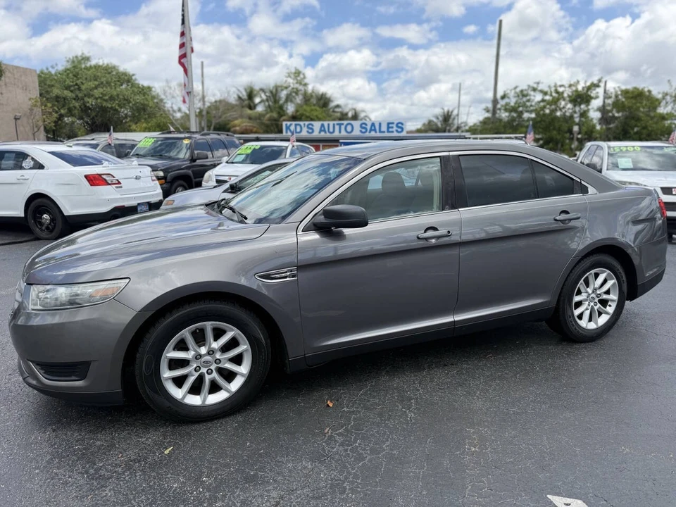2013 Ford Taurus 5th Gen - Image 4 of 21