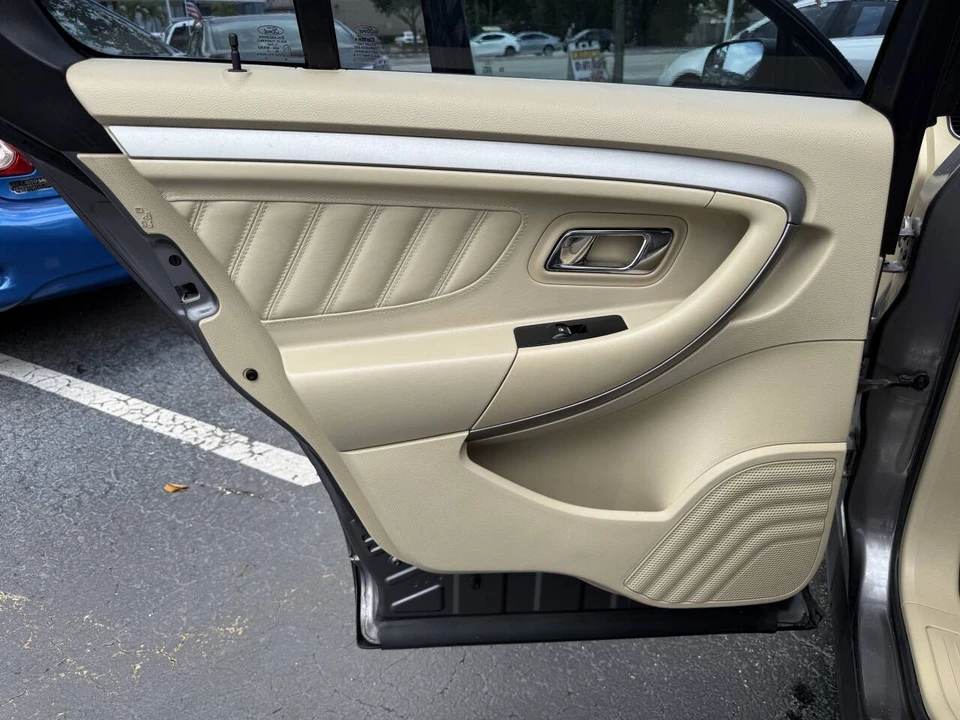 2013 Ford Taurus 5th Gen - Image 21 of 21