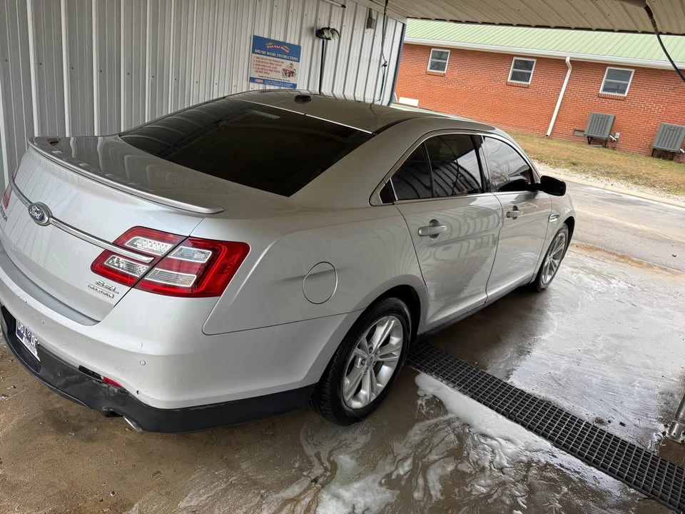 2013 Ford Taurus 6th Gen - Image 3 of 4