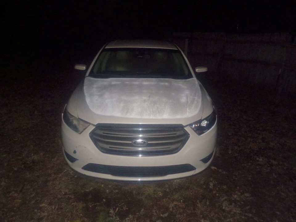 2013 Ford Taurus 5th Gen - Image 4 of 15