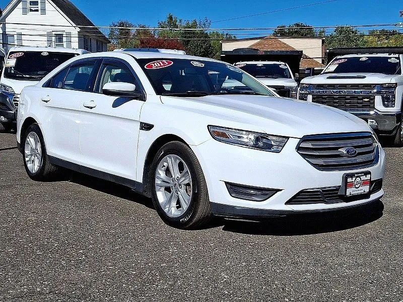 2013 Ford Taurus 5th Gen - Image 2 of 12