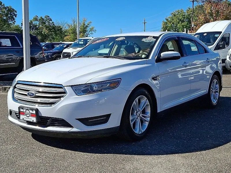 2013 Ford Taurus 5th Gen - Image 4 of 12