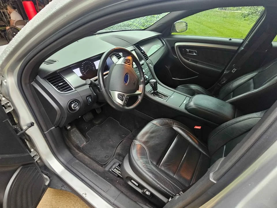 2013 Ford Taurus 6th Gen - Image 6 of 9