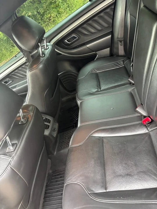 2013 Ford Taurus 6th Gen - Image 5 of 11