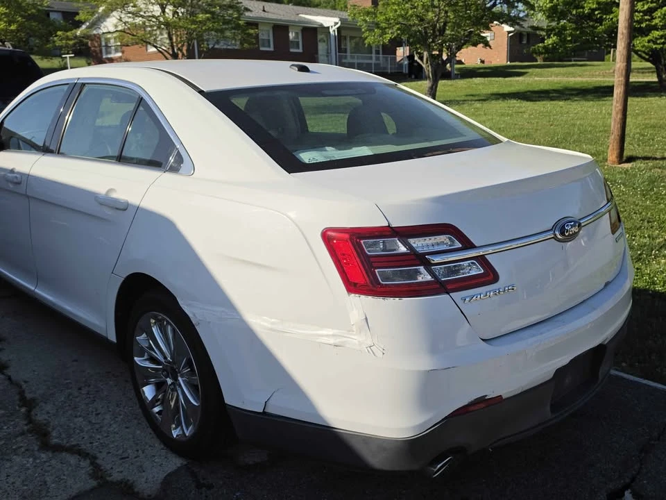 2013 Ford Taurus 6th Gen - Image 2 of 5