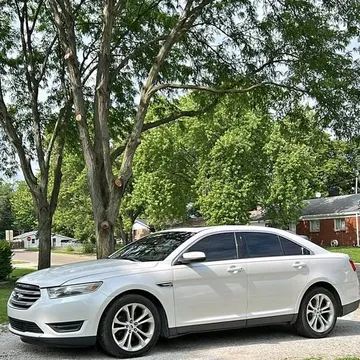 2013 Ford Taurus SEL
