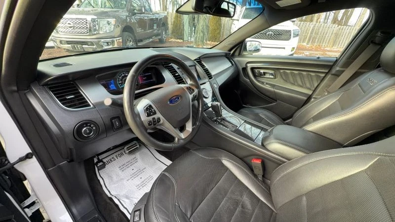 2013 Ford Taurus 5th Gen - Image 9 of 12