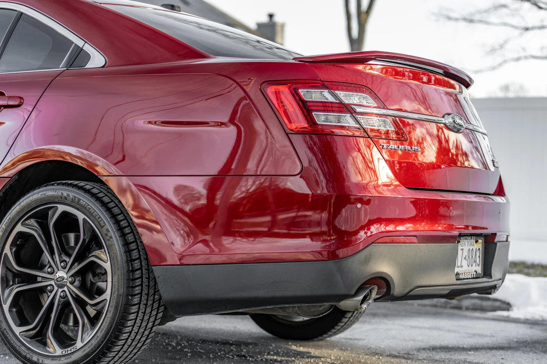 2013 Ford Taurus SHO 6th Gen - Image 20 of 31