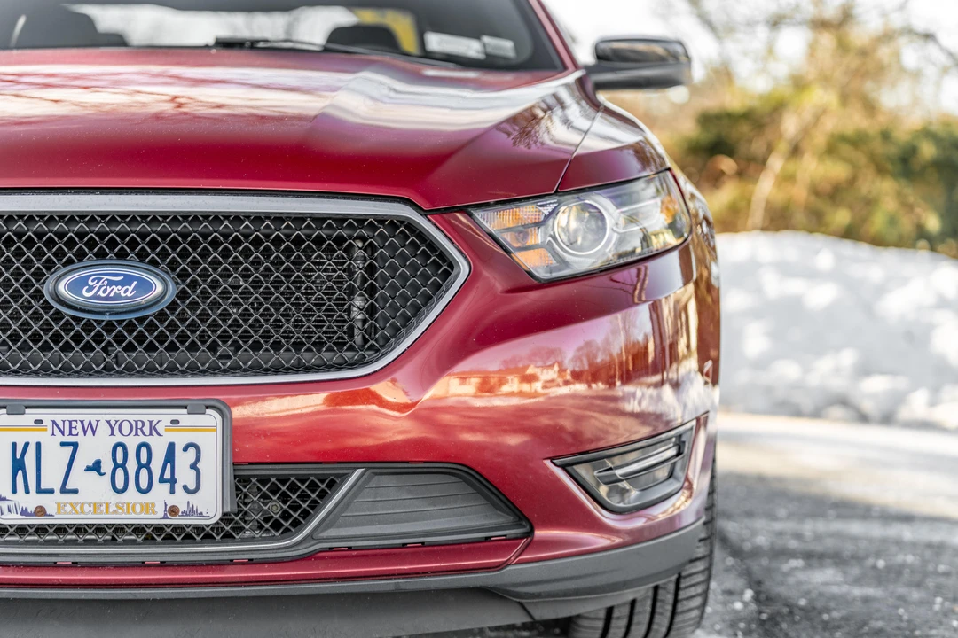2013 Ford Taurus SHO 6th Gen - Image 10 of 31