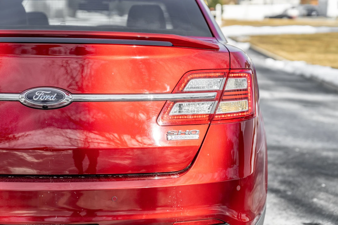 2013 Ford Taurus SHO 6th Gen - Image 24 of 31