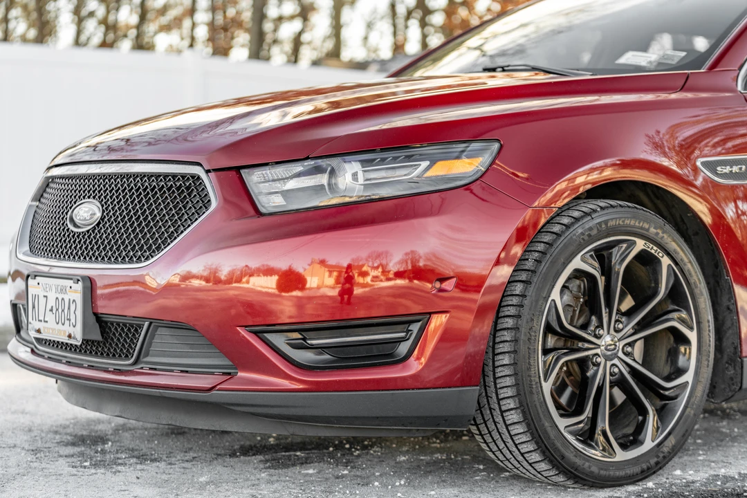 2013 Ford Taurus SHO 6th Gen - Image 14 of 31
