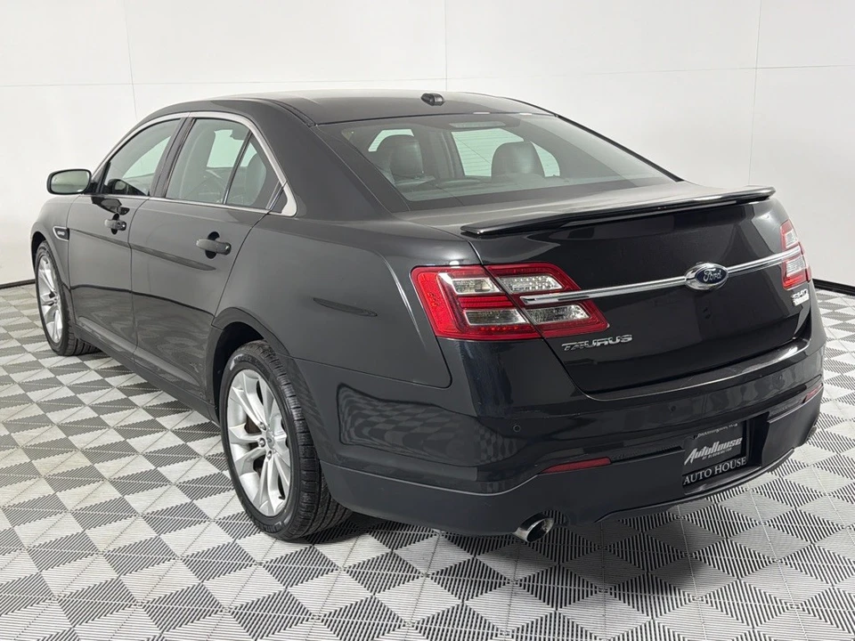 2013 Ford Taurus 5th Gen - Image 7 of 12