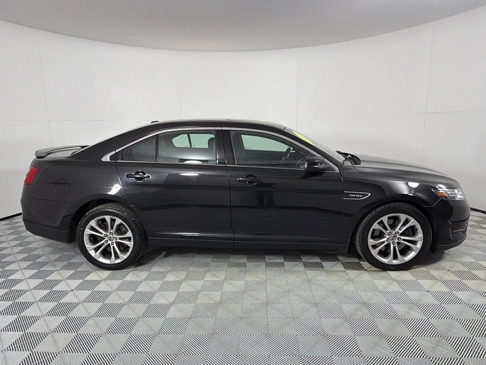 2013 Ford Taurus 5th Gen - Image 4 of 12