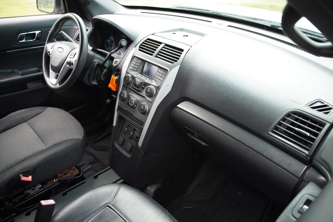 2013 Ford Explorer 5th Gen - Image 16 of 21