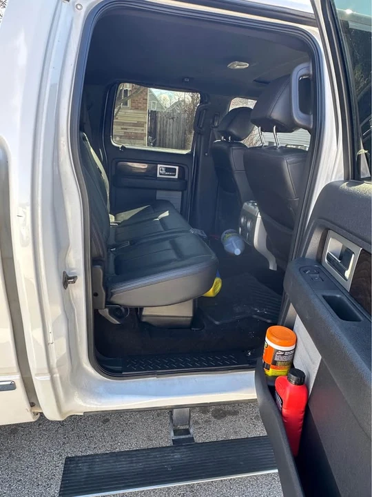 2013 Ford Econoline Van - Image 11 of 11