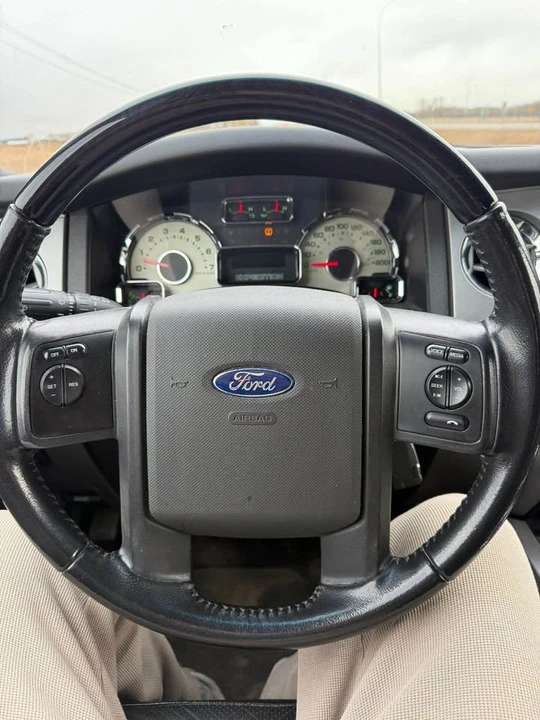 2013 Ford Expedition 3rd Gen - Image 9 of 9