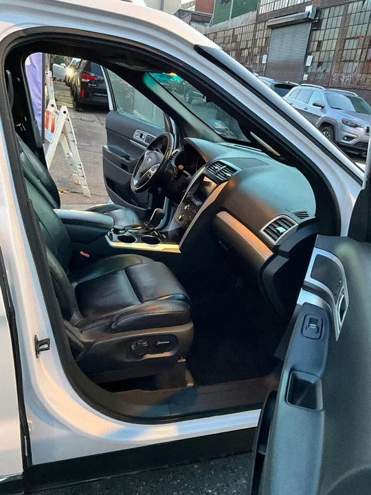 2013 Ford Explorer 5th Gen - Image 11 of 13