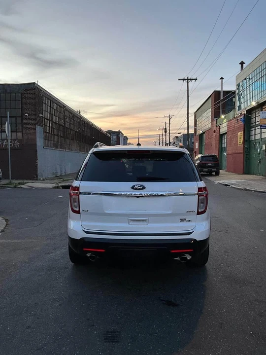 2013 Ford Explorer 5th Gen - Image 4 of 13