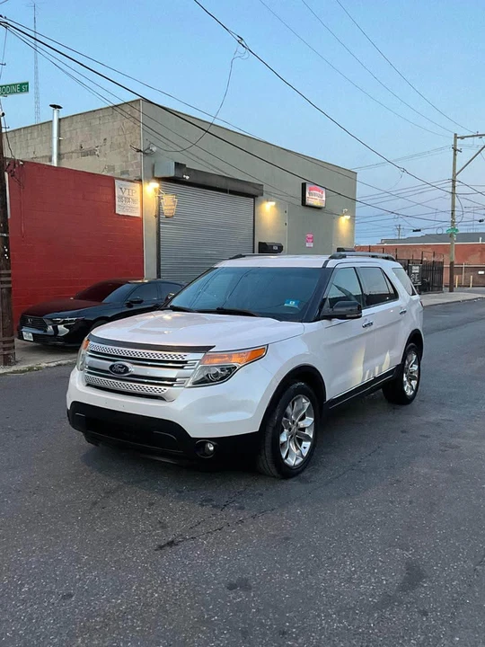 2013 Ford Explorer 5th Gen - Image 3 of 13