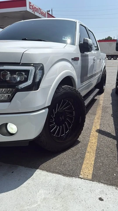 2013 Ford F-150 12th Gen - Image 2 of 11
