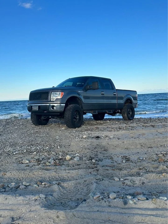 2013 Ford F-150 12th Gen - Image 2 of 3