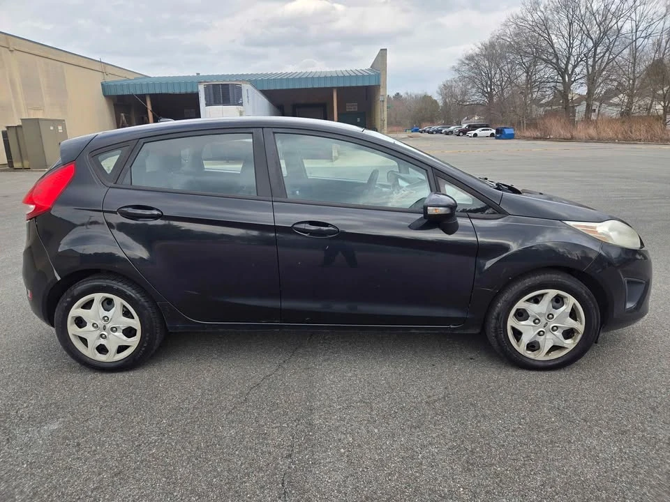 2013 Ford Fiesta - Image 8 of 20