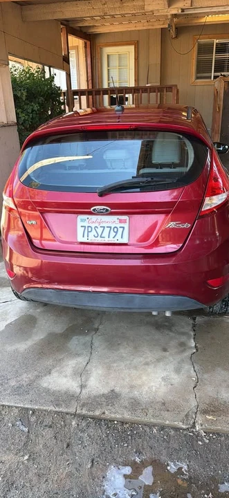 2013 Ford Fiesta - Image 2 of 3