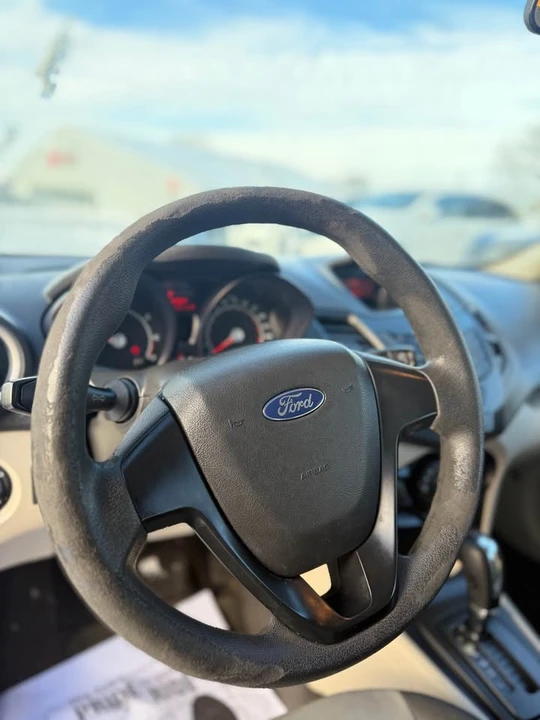 2013 Ford Fiesta - Image 15 of 19