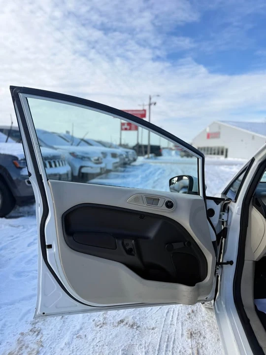 2013 Ford Fiesta - Image 19 of 19