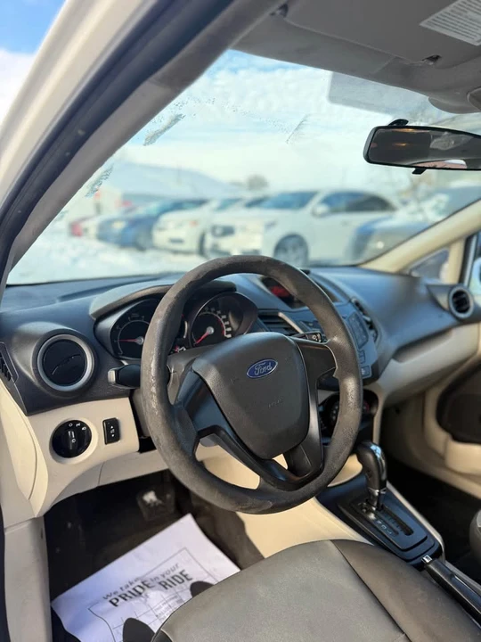 2013 Ford Fiesta - Image 17 of 19