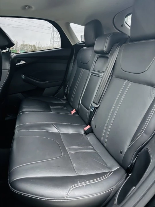 2013 Ford Focus 3rd Gen - Image 5 of 14