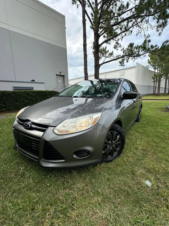 2013 Ford Focus 3rd Gen - Image 3 of 13