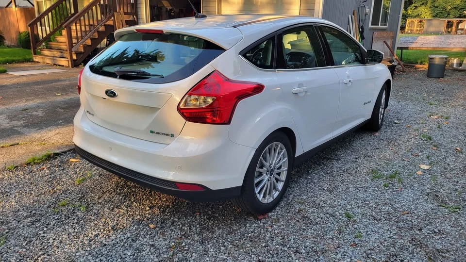 2013 Ford Focus 3rd Gen - Image 3 of 10